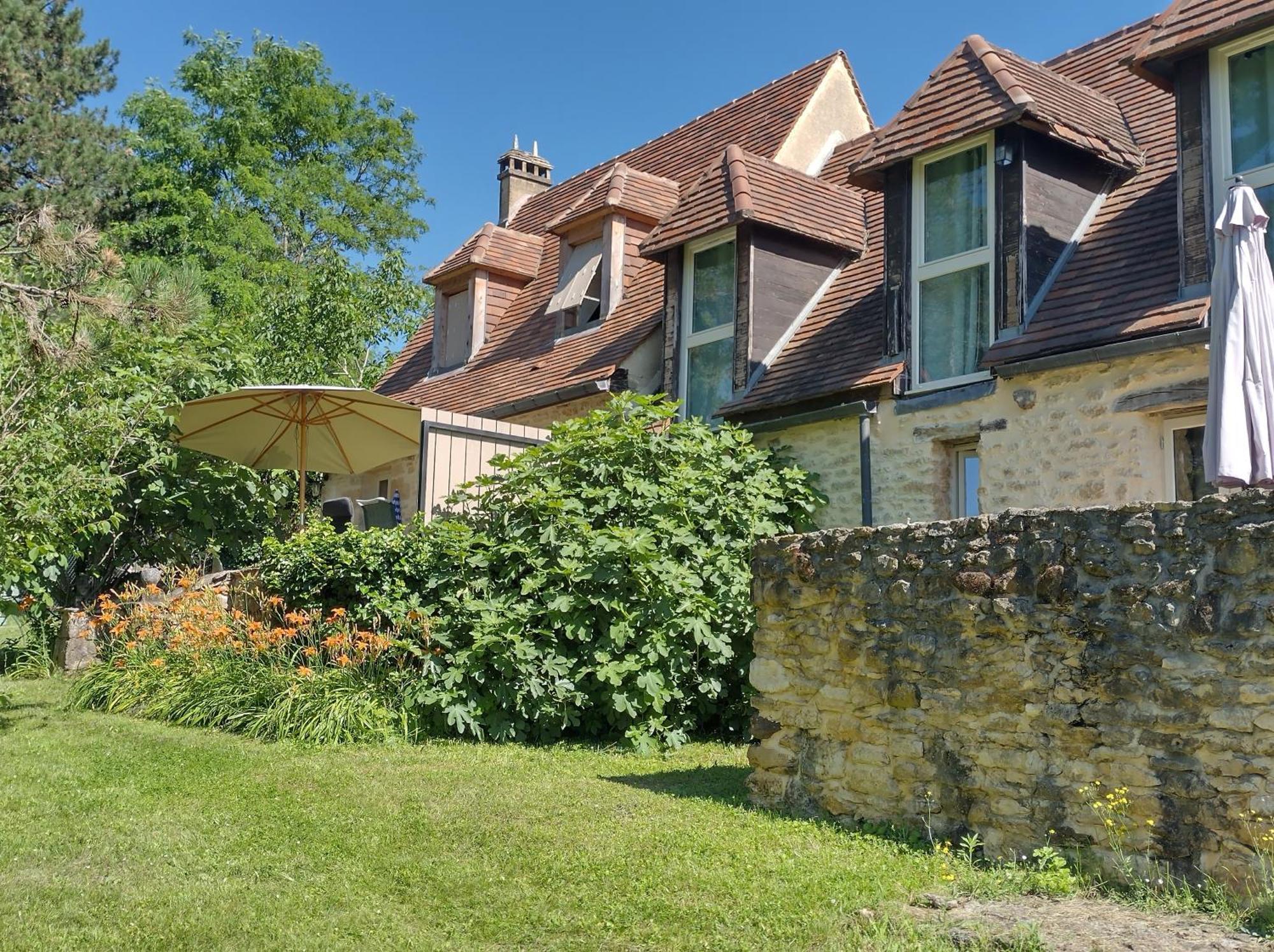 Les Bernardies Simeyrols Exterior photo